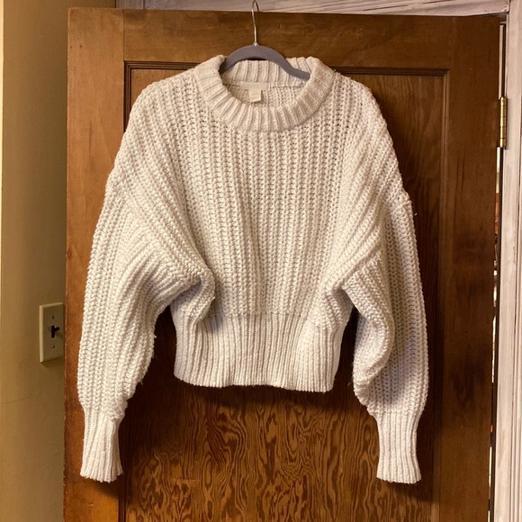 White H&M Sweater - Picture 1 of 3